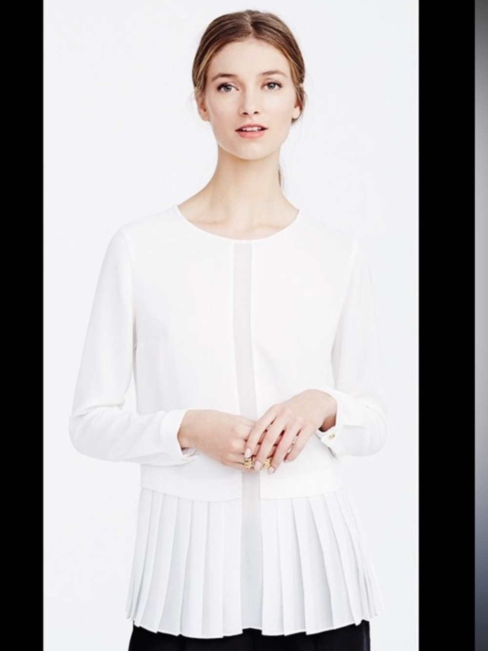 Club Monaco White Pleated Hem
Long Sleeve Blouse Top - Elegant
Minimalist Shirt